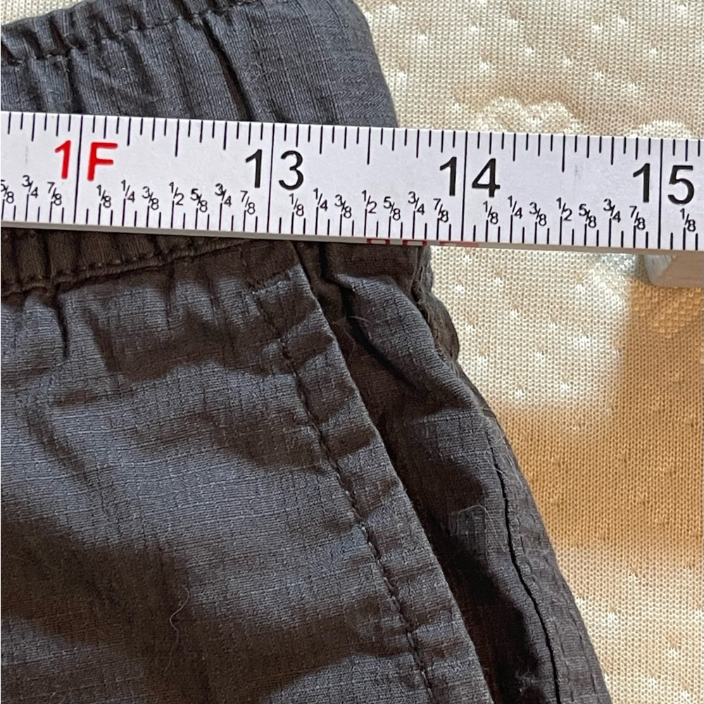 Vuori Dark Gray Ripstop Shorts Women’s Size XS Drawstring Pockets - Picture 5 of 7